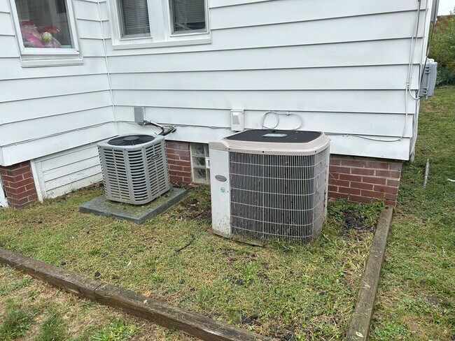 Foto del edificio - 7401 Jameson Rd