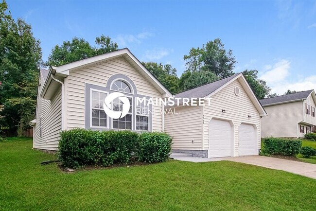 Foto del edificio - 3 Bedroom Pet-Friendly Home in Raleigh, NC with Main Street Renewal