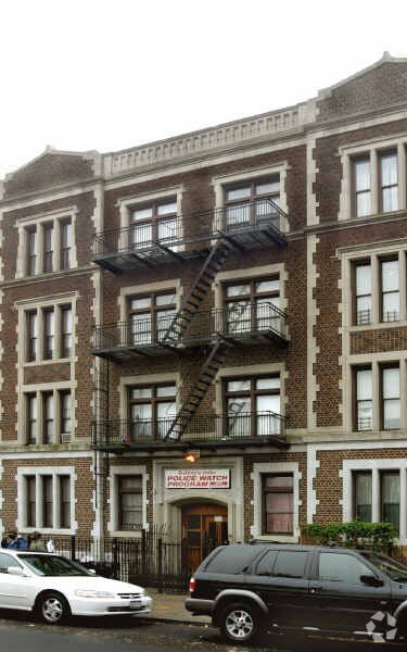Primary Photo - 1270 Pacific St