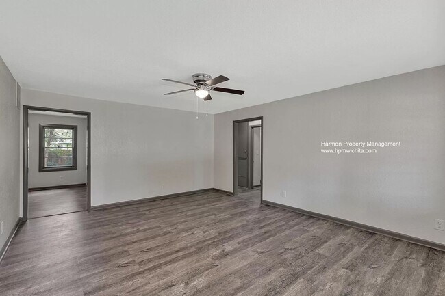 Building Photo - Newly renovated large 3 bed 1 bath home fo...