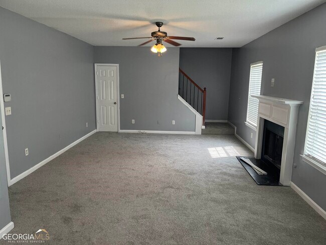 Building Photo - 297 Othello Dr