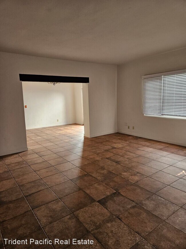 Building Photo - 3 br, 4 bath House - 1048 Olive Ave