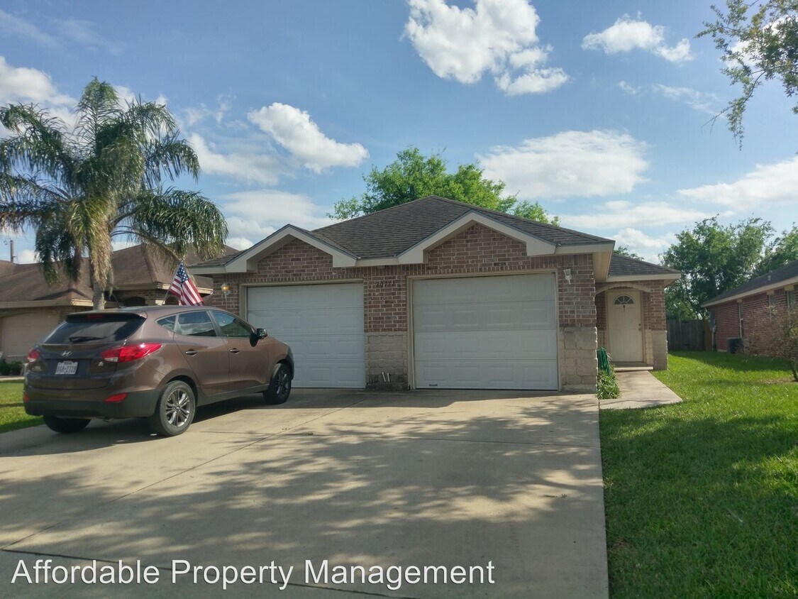 Primary Photo - 20772 Alta Vista Ct