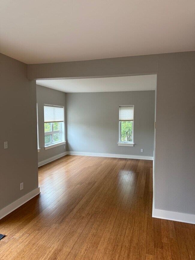 Foto del edificio - Wallingford Condo Unit