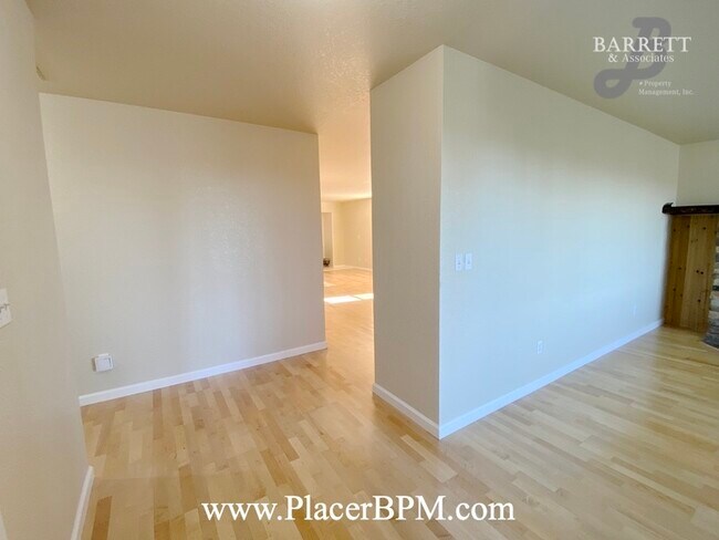 Building Photo - 12570 Erin Dr