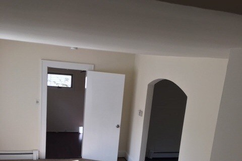 Building Photo - 144 Harding Ave