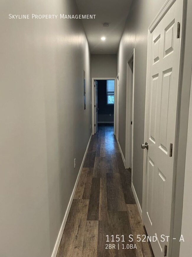 Building Photo - Newly Renovated 2 Bedroom Apartment for Re...