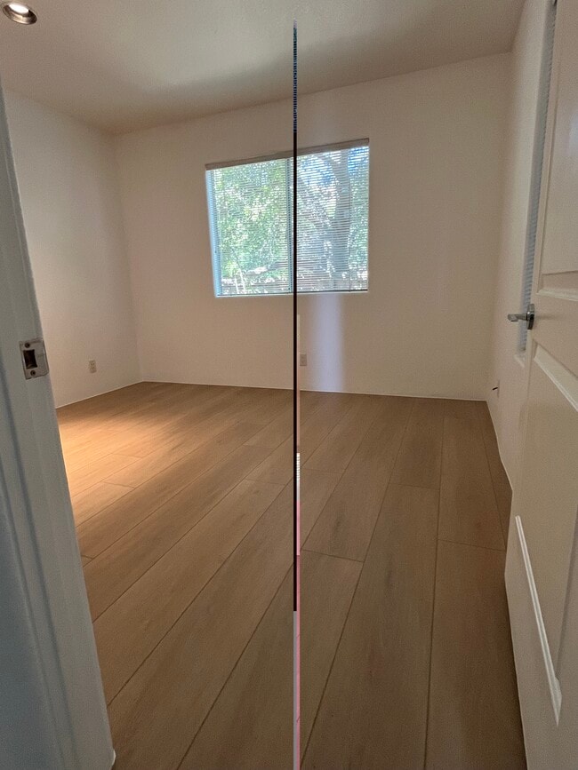 Building Photo - 23321 Ida Pl