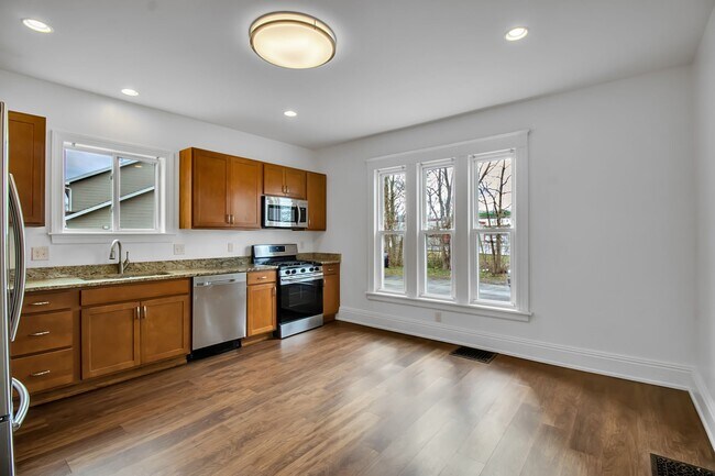 Foto del edificio - 5849 Broadway St