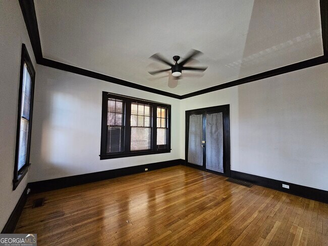 Foto del edificio - 378 9th St NE