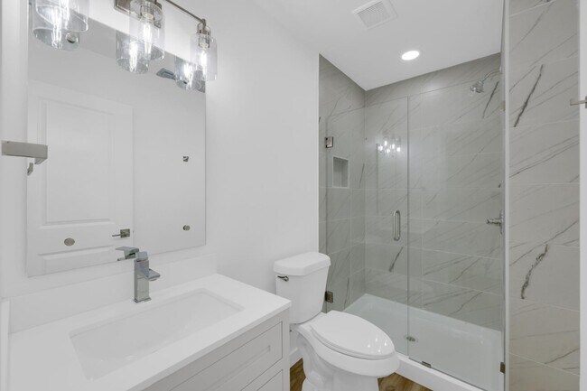 Building Photo - 2515 Gamez Dr