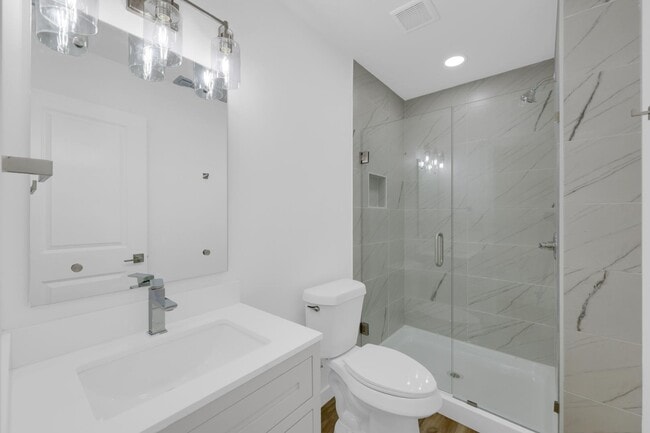 Foto del edificio - 2515 Gamez Dr