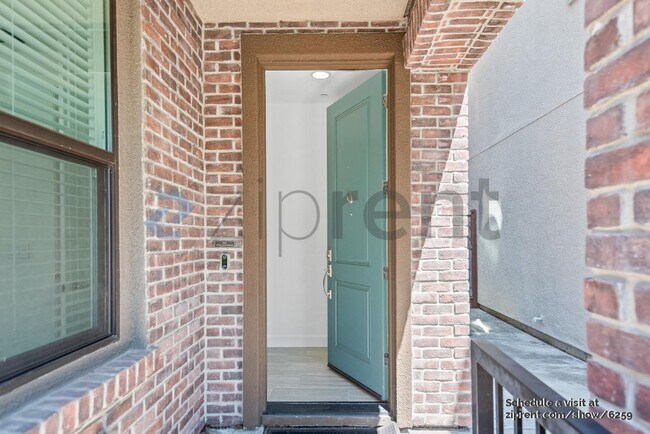 Foto del edificio - 504 Palmer Ave