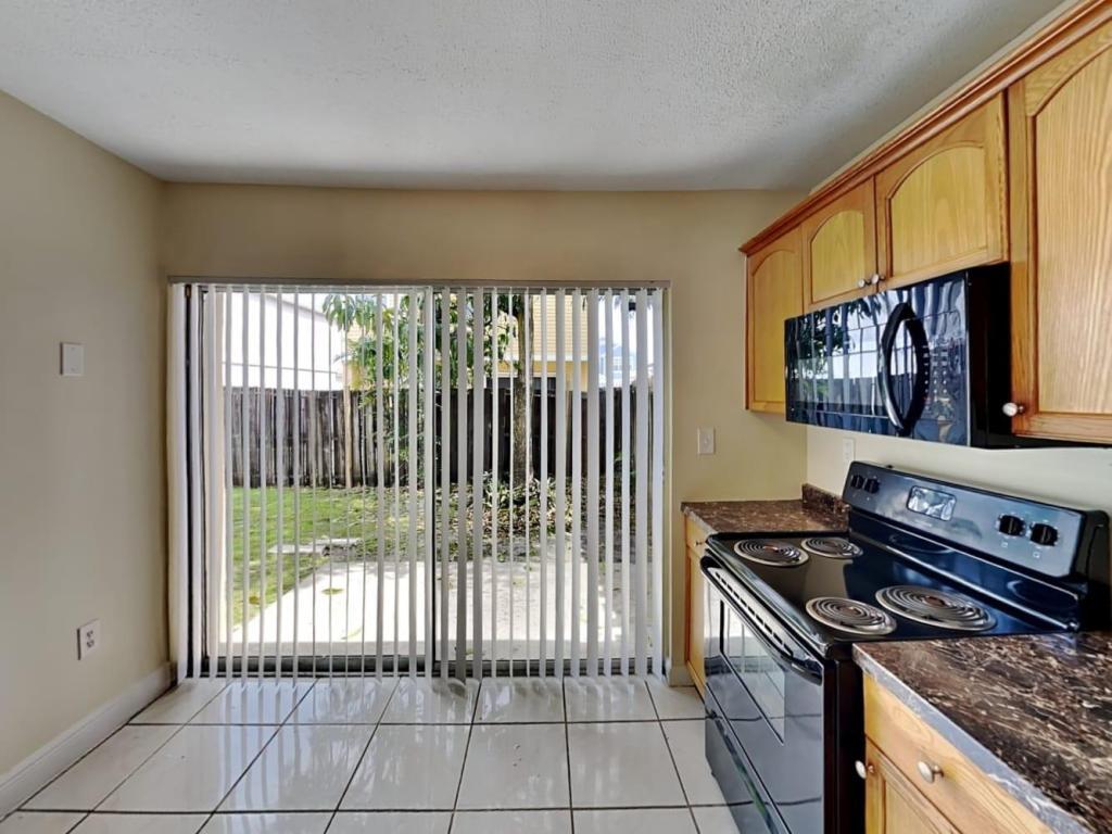 Foto principal - 3401 Kapot Terrace
