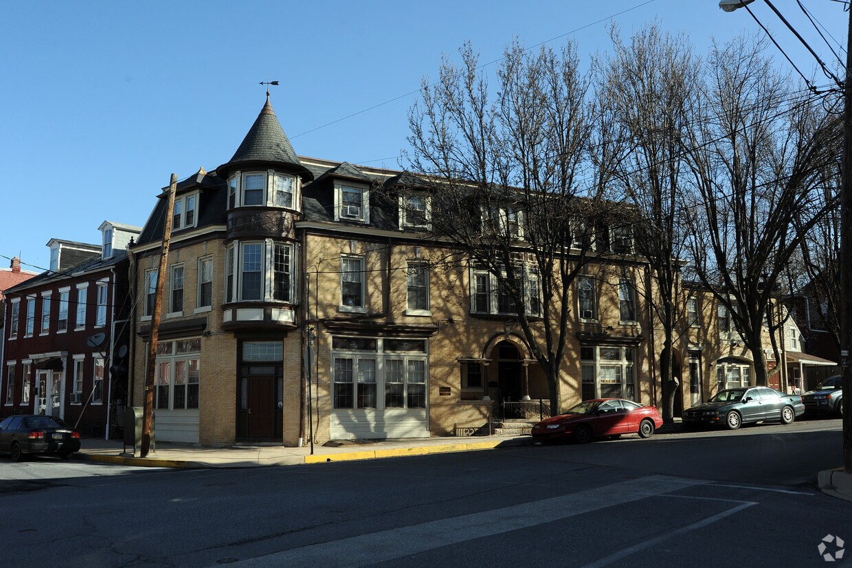 Primary Photo - 301 Union St