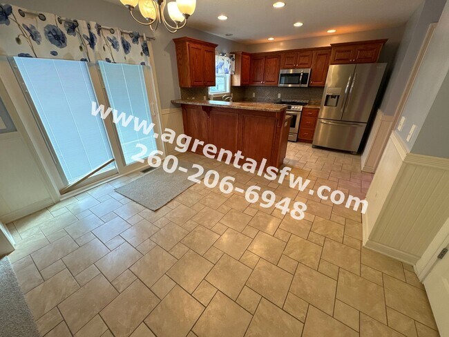 Building Photo - 3 Bedroom House