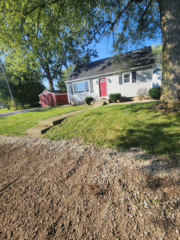 Primary Photo - 105 N Linden Ave