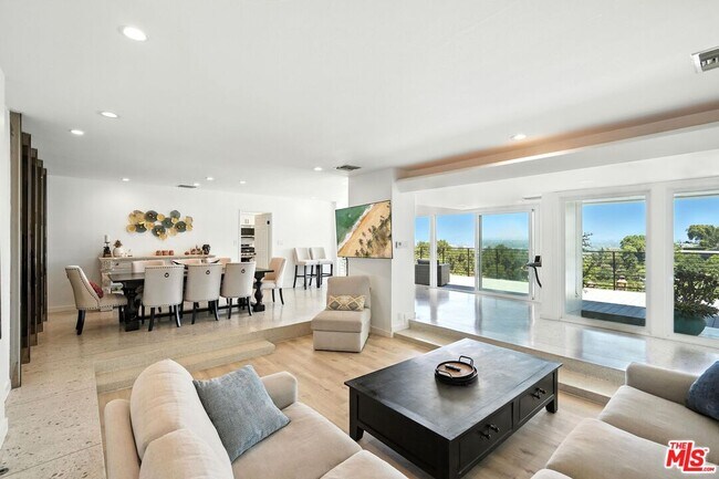 Building Photo - 14858 Round Valley Dr