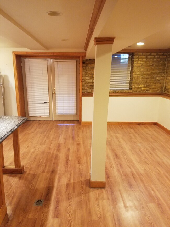 Foto del edificio - 3044 W North Ave