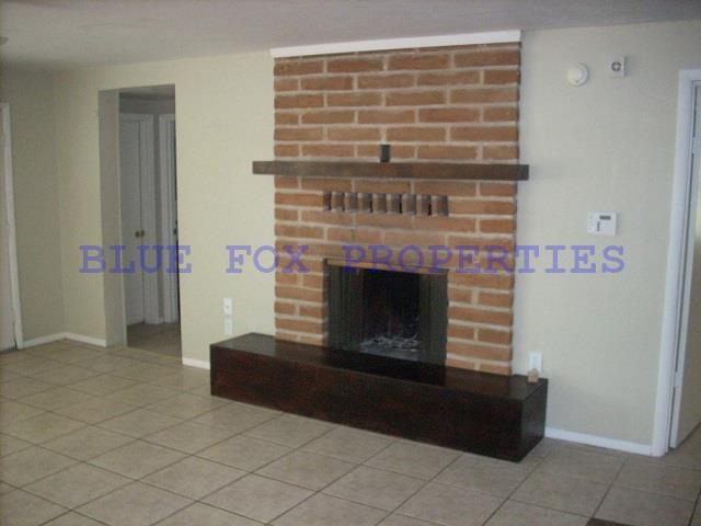 Foto del edificio - 2323 E 10th St