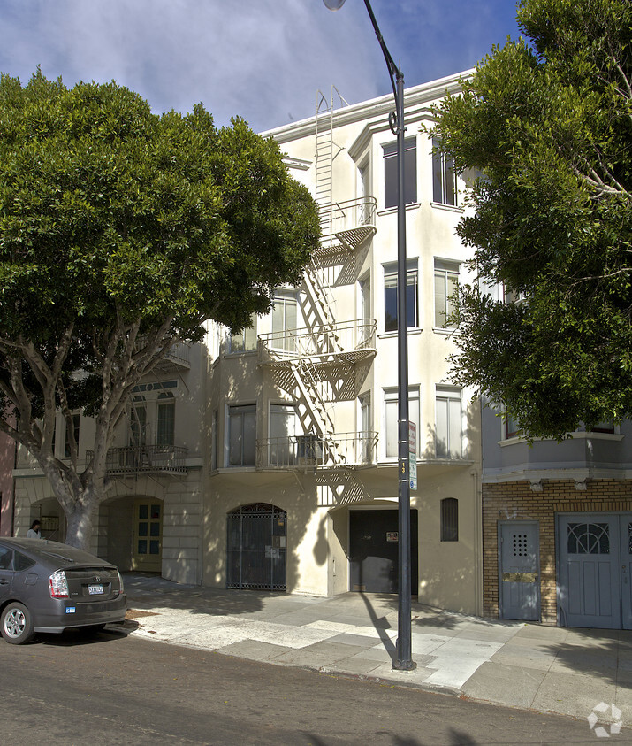 Foto del edificio - 115 Dolores St