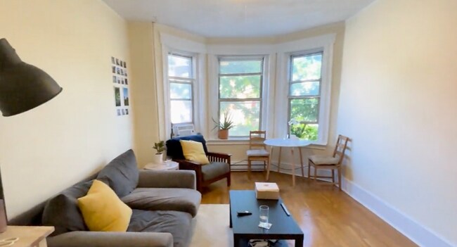 Building Photo - 883 Huntington Ave