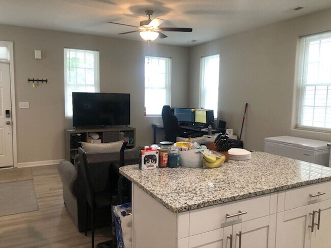 Foto del edificio - Huntersville