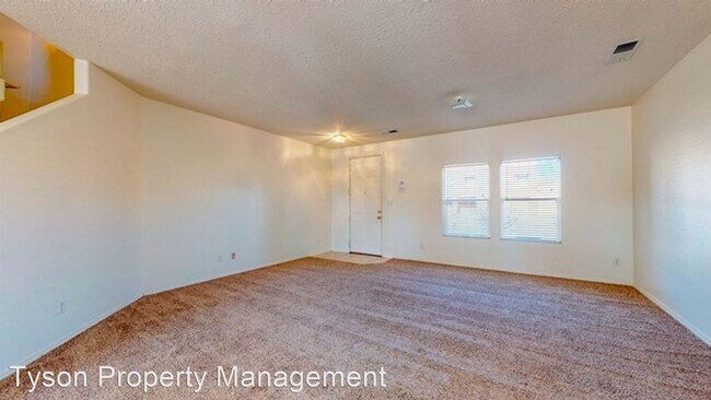 Foto del edificio - 5 br, 2.5 bath House - 6064 Crownpoint Dr