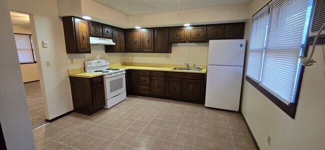 Foto del edificio - 7801 N Tanglewood Ln