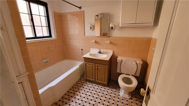 Foto del edificio - 5917 Walnut St