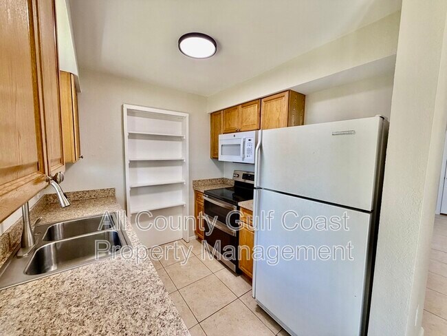 Foto del edificio - 1023 Lillian St