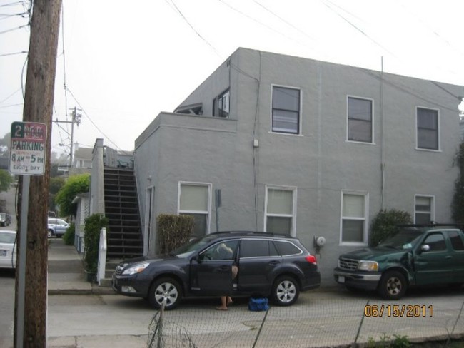 Building Photo - 220 San Jose Ave