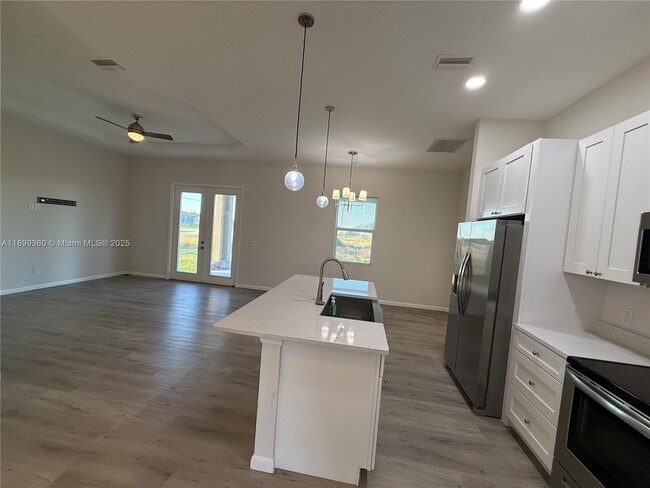 Building Photo - 1025 Jupiter Lp