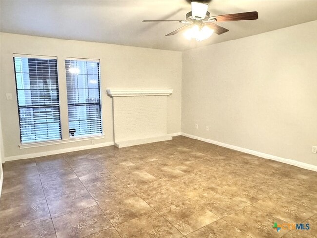Foto del edificio - 1202 Thorpe Ln
