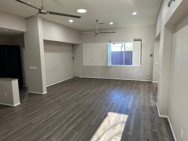 Foto del edificio - 3808 Terrace Grove St