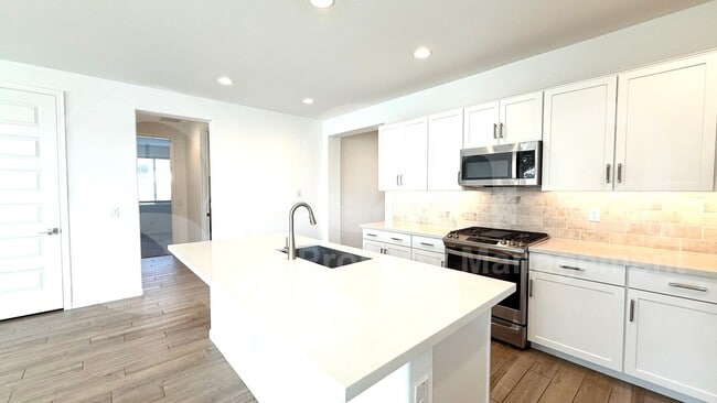 Foto del edificio - 14765 W Sand Hills Rd