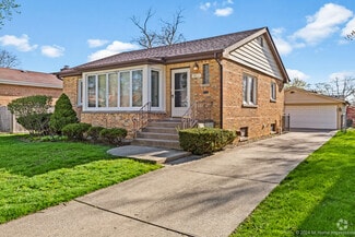 Building Photo - 18531 Marshfield Ave
