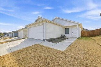 Building Photo - 3125 Tokara St