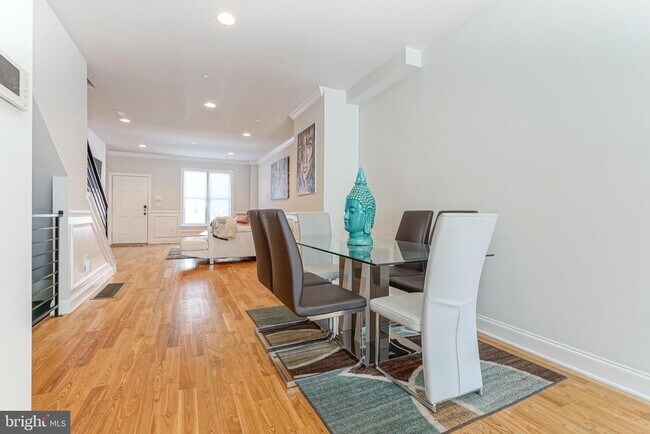 Foto del edificio - 2332 Ellsworth St