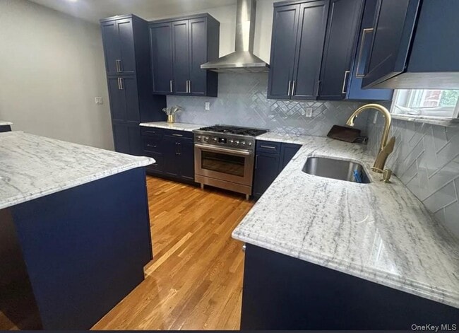 Foto del edificio - 71 Standish Ave