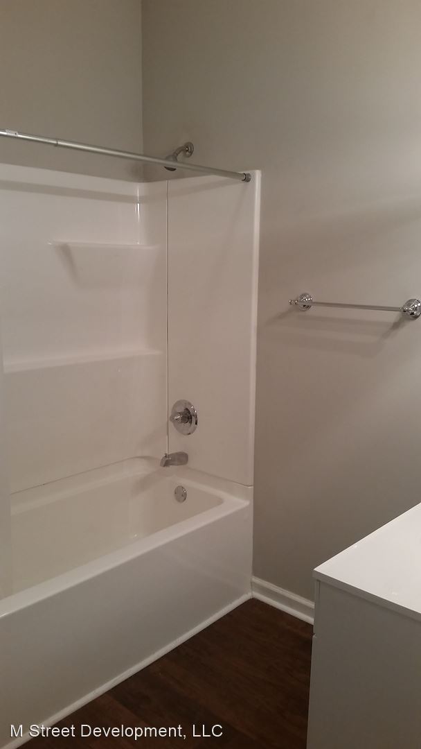 Building Photo - 5 br, 2 bath House - 313 M St