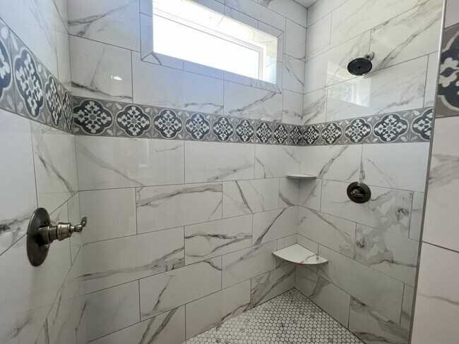 Building Photo - Coming soon!! Beautiful 3-Bedroom, 2.5-Bat...