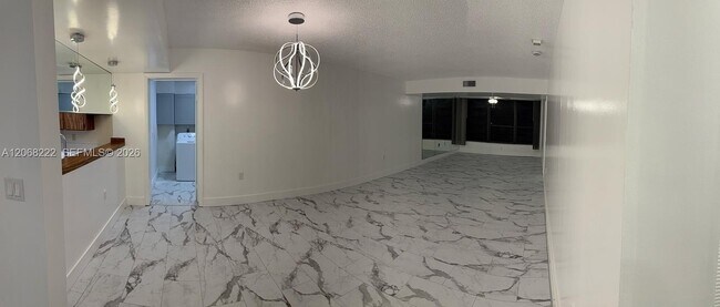 Foto del edificio - 3526 Whitehall Dr