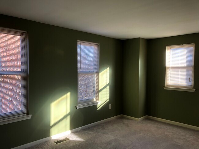 Bedroom - 1443 A St NE