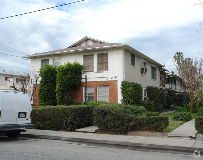 tree obstruction - 5223-5227 Corteen Pl