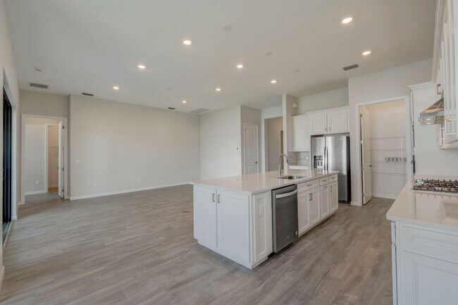 Foto del edificio - 837 SE Courances Dr