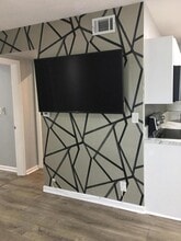 Building Photo - 2741 NE 8th Ave