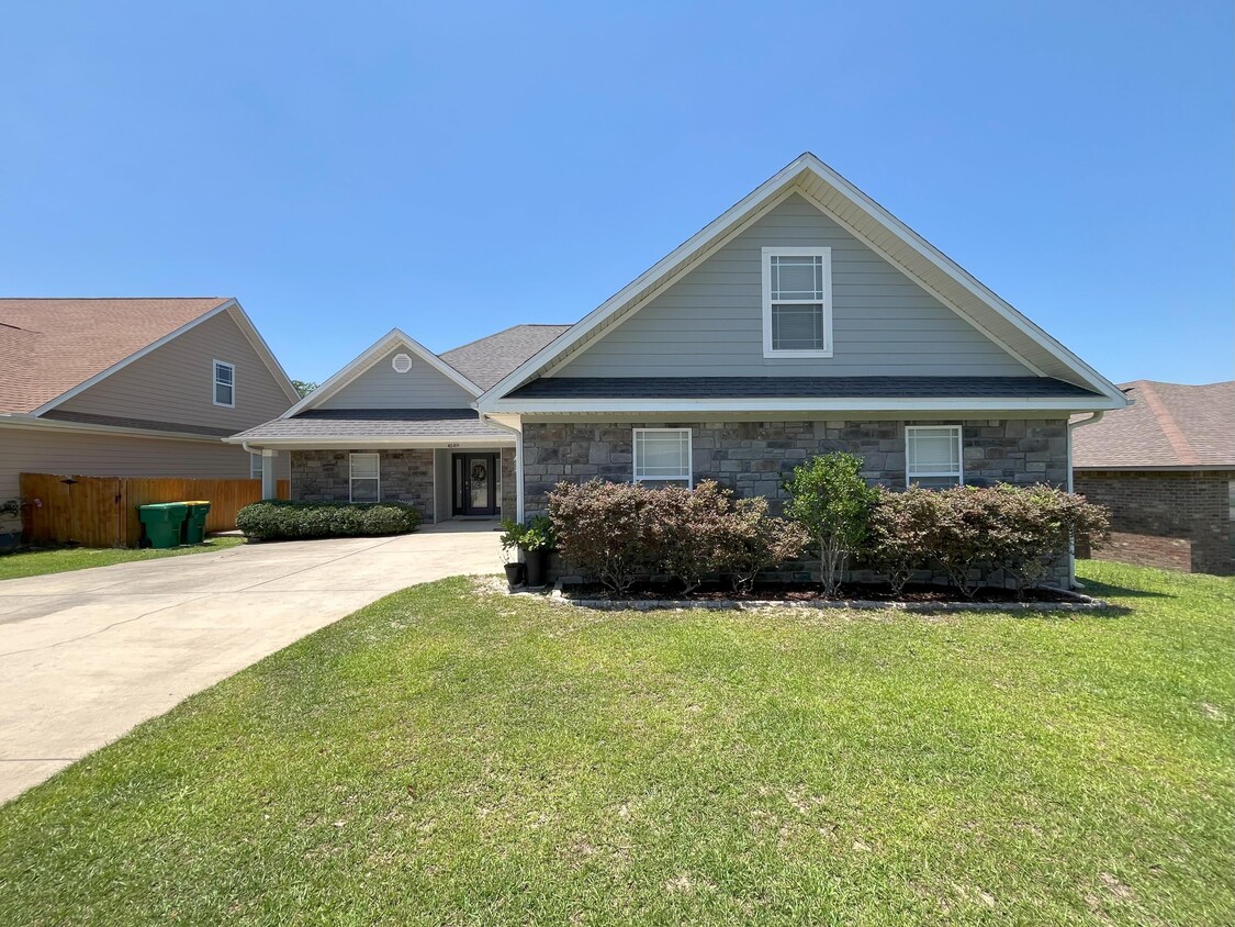 Primary Photo - 4589 Hermosa Rd