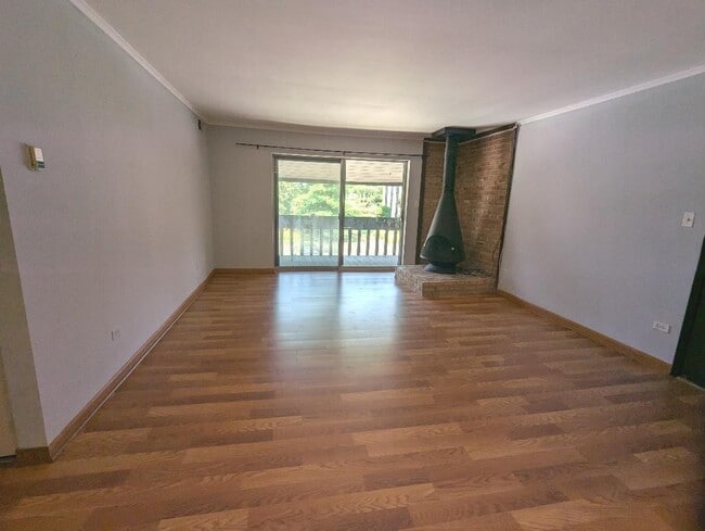 Building Photo - 6151 Knoll Wood Rd