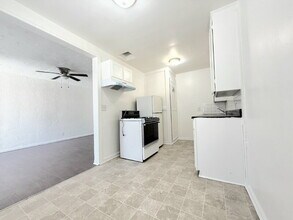 Building Photo - 8510 San Pedro St